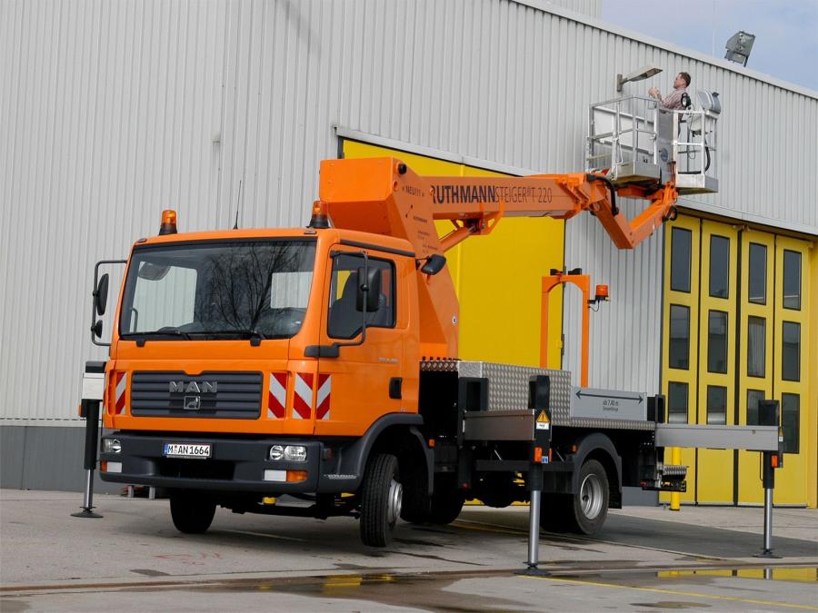  MAN TGL 8.180 Lift Truck 2005 года  (фото 1 из 1)